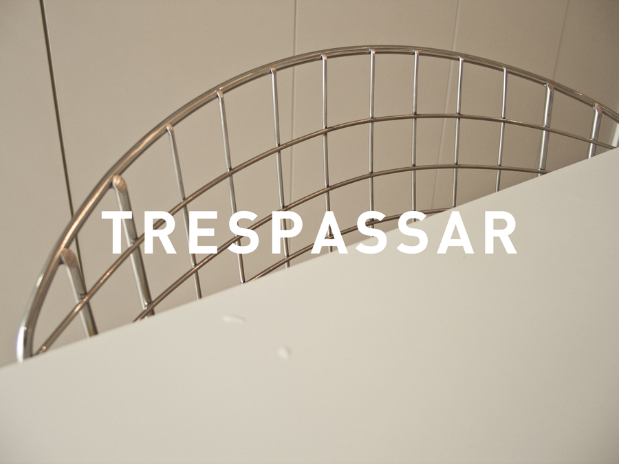 Intratom - Trespassar - Série fotográfica - Pedro Sales